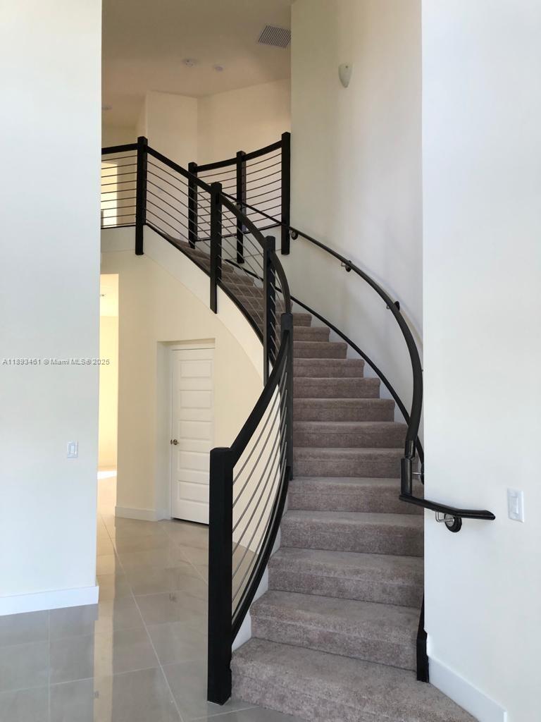 16045 NW 87th Ct Miami Lakes, FL 33018