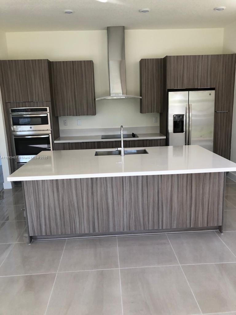 16045 NW 87th Ct Miami Lakes, FL 33018