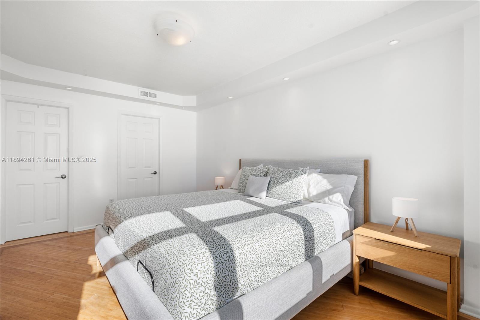 800 Claughton Is Dr #2203 Miami, FL 33131