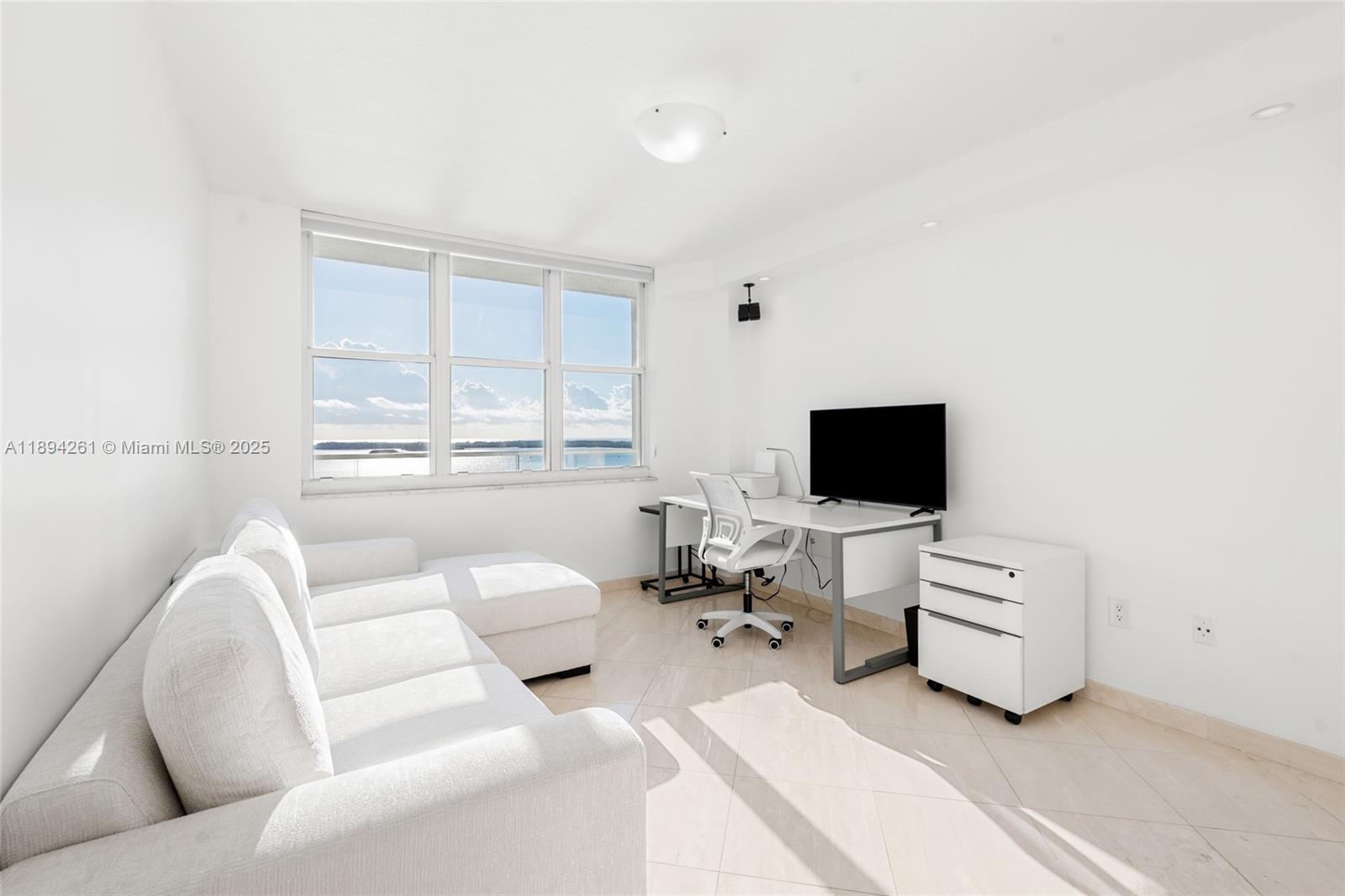 800 Claughton Is Dr #2203 Miami, FL 33131