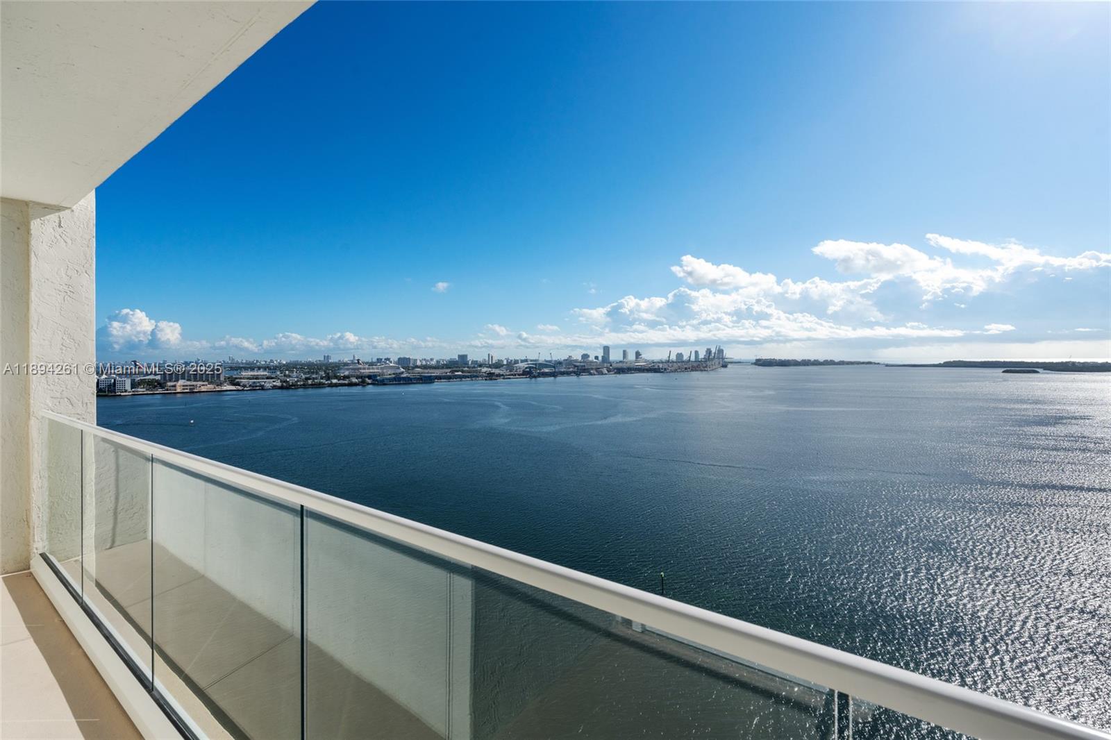 800 Claughton Is Dr #2203 Miami, FL 33131