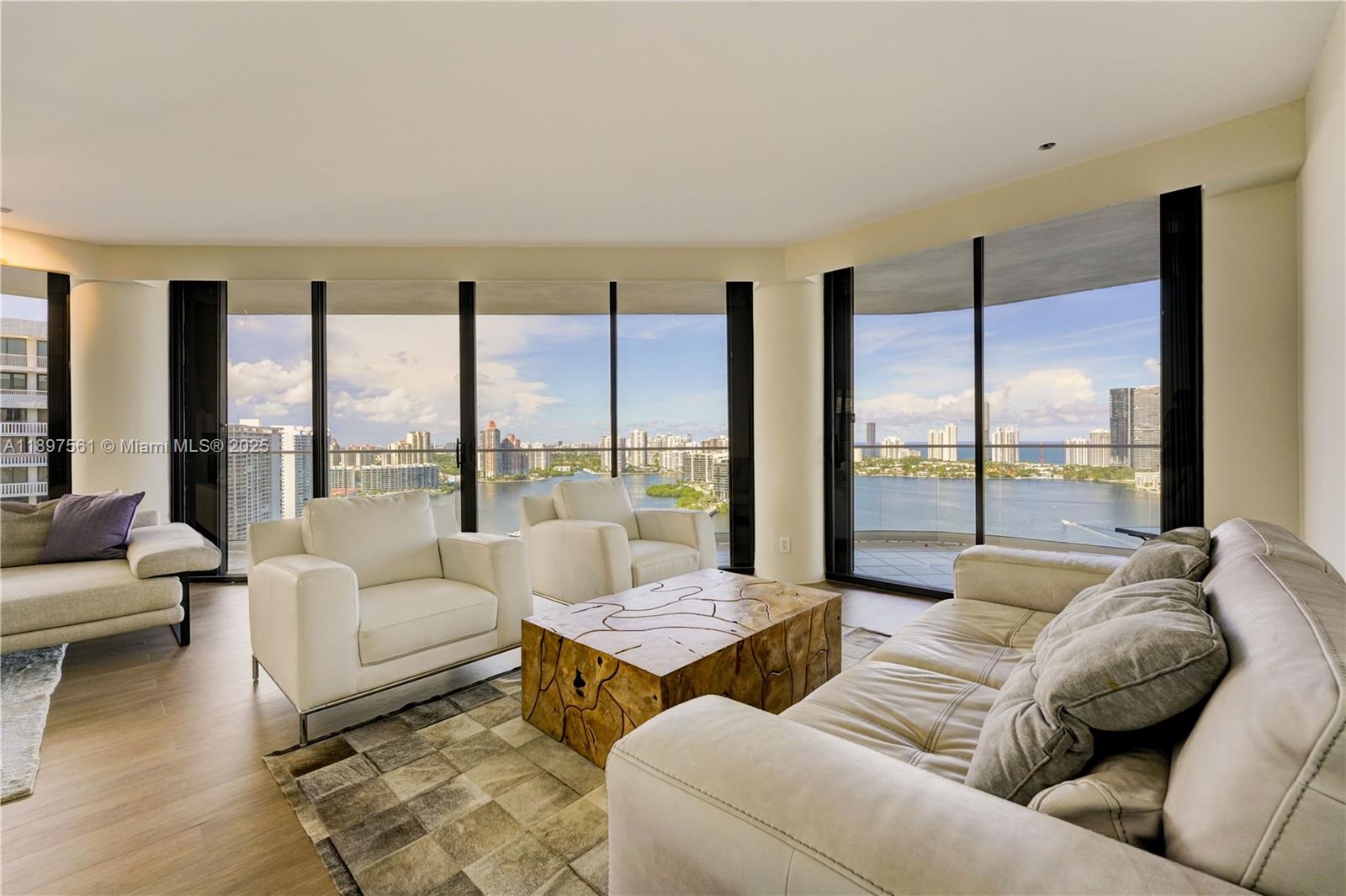 2800 Island Bl #2904