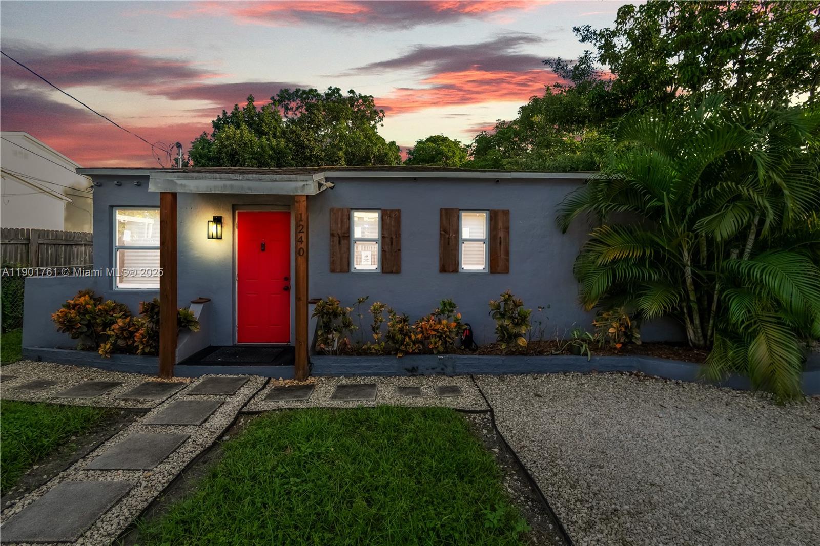 1240 NW 38th St