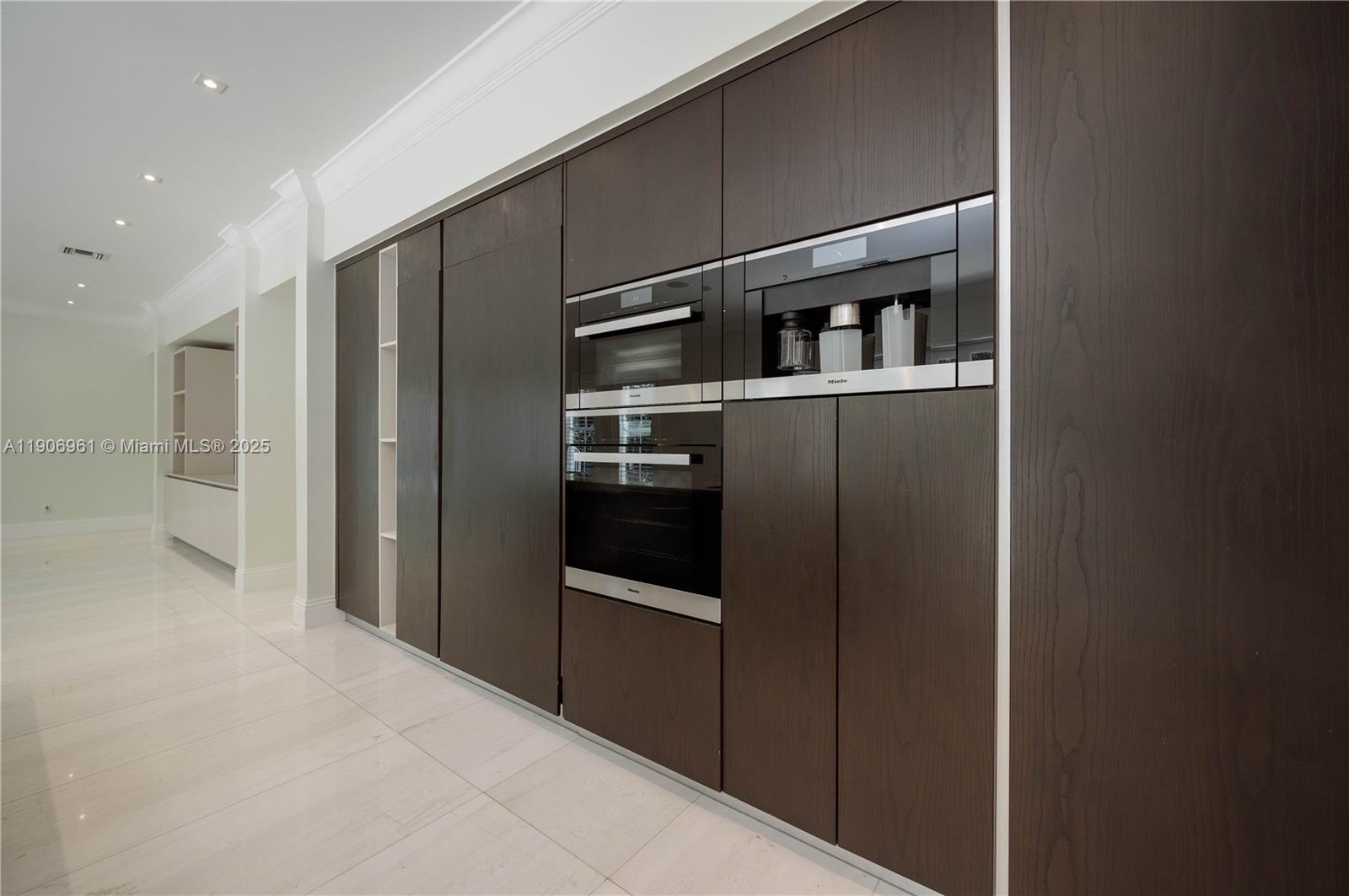 680 Destacada Ave Coral Gables, FL 33156