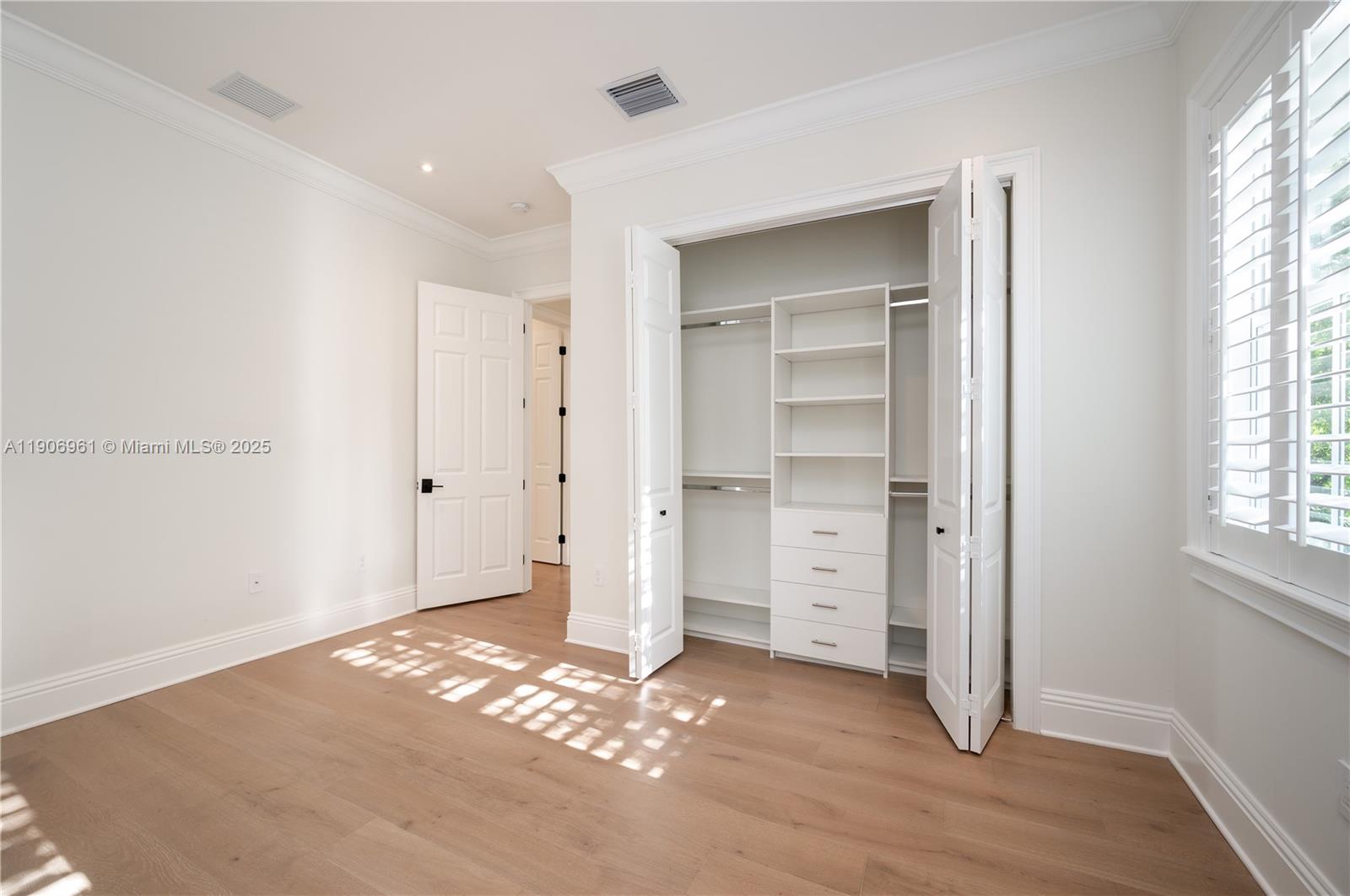 680 Destacada Ave Coral Gables, FL 33156