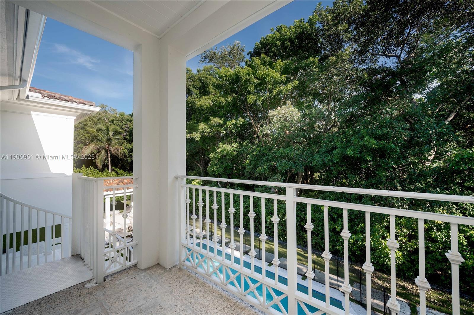 680 Destacada Ave Coral Gables, FL 33156