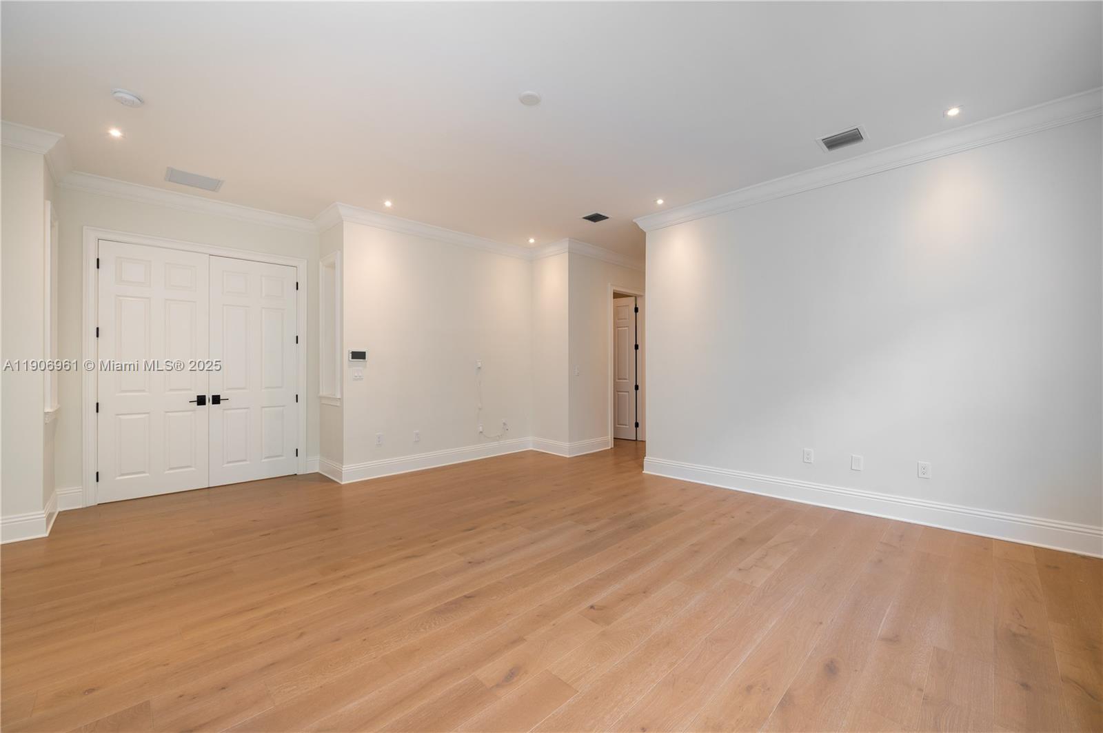 680 Destacada Ave Coral Gables, FL 33156