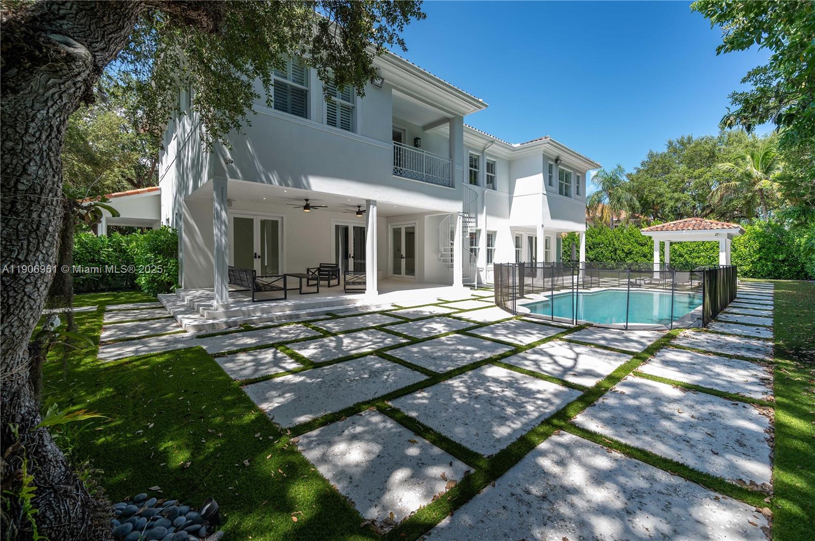 680 Destacada Ave Coral Gables, FL 33156