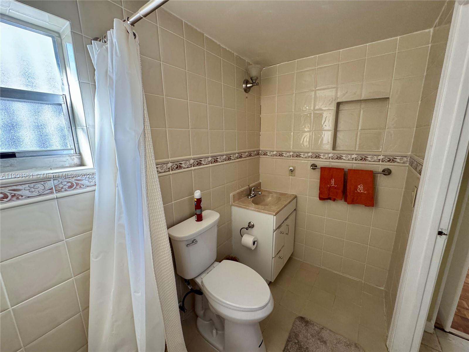 3410 SW 21st St Miami, FL 33145