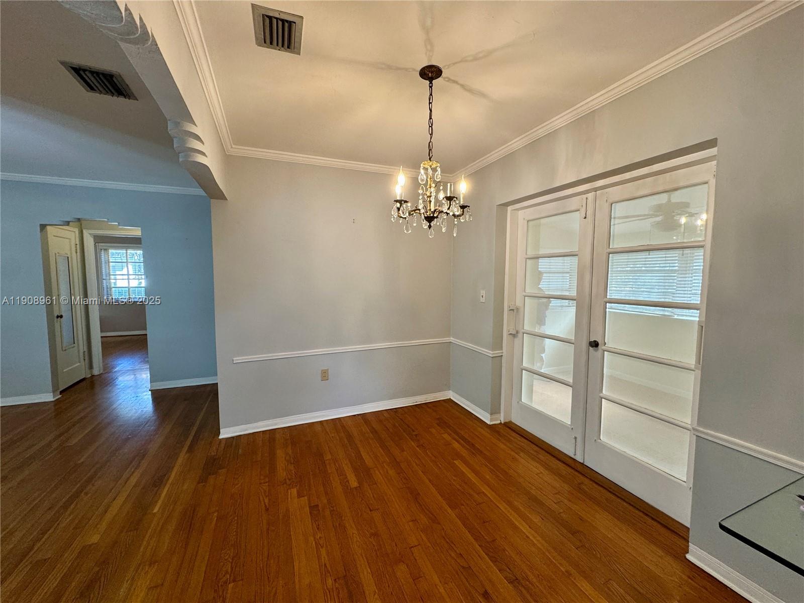 3410 SW 21st St Miami, FL 33145