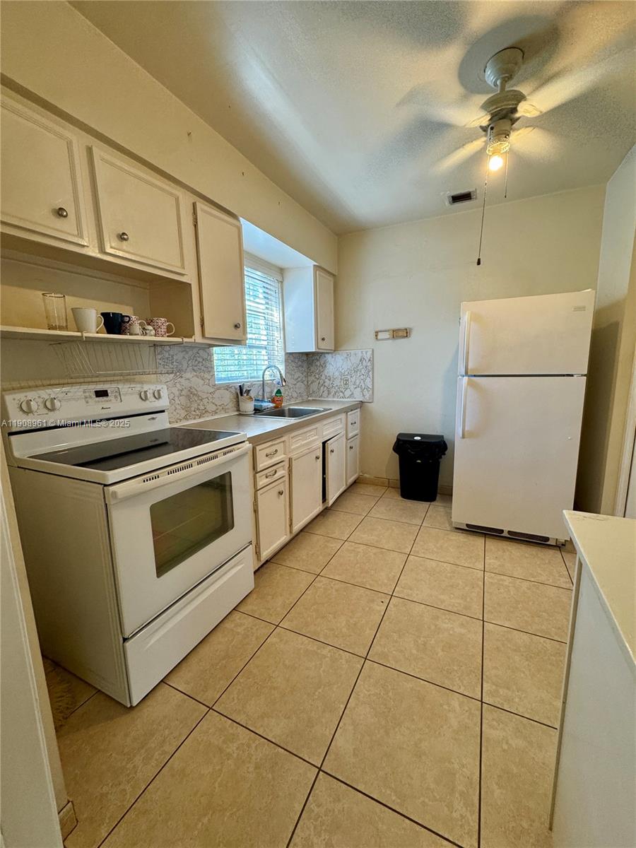 3410 SW 21st St Miami, FL 33145