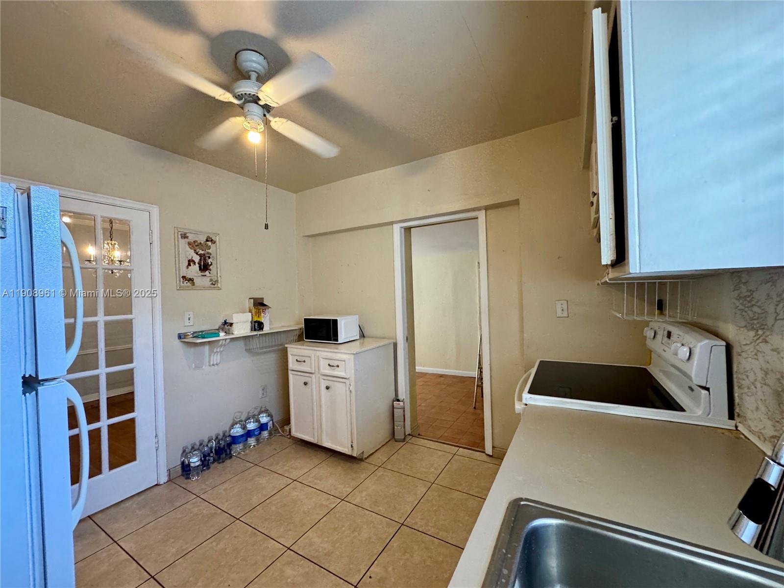 3410 SW 21st St Miami, FL 33145