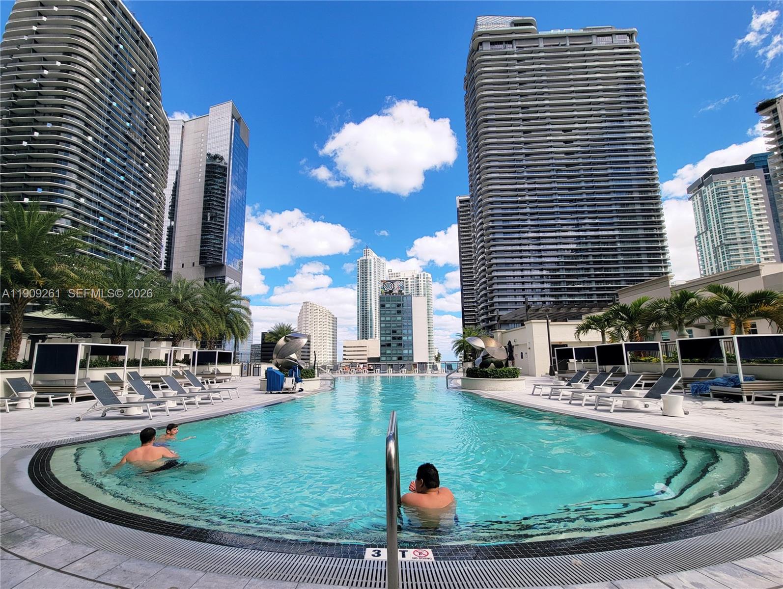 image Nine at Mary Brickell Village56