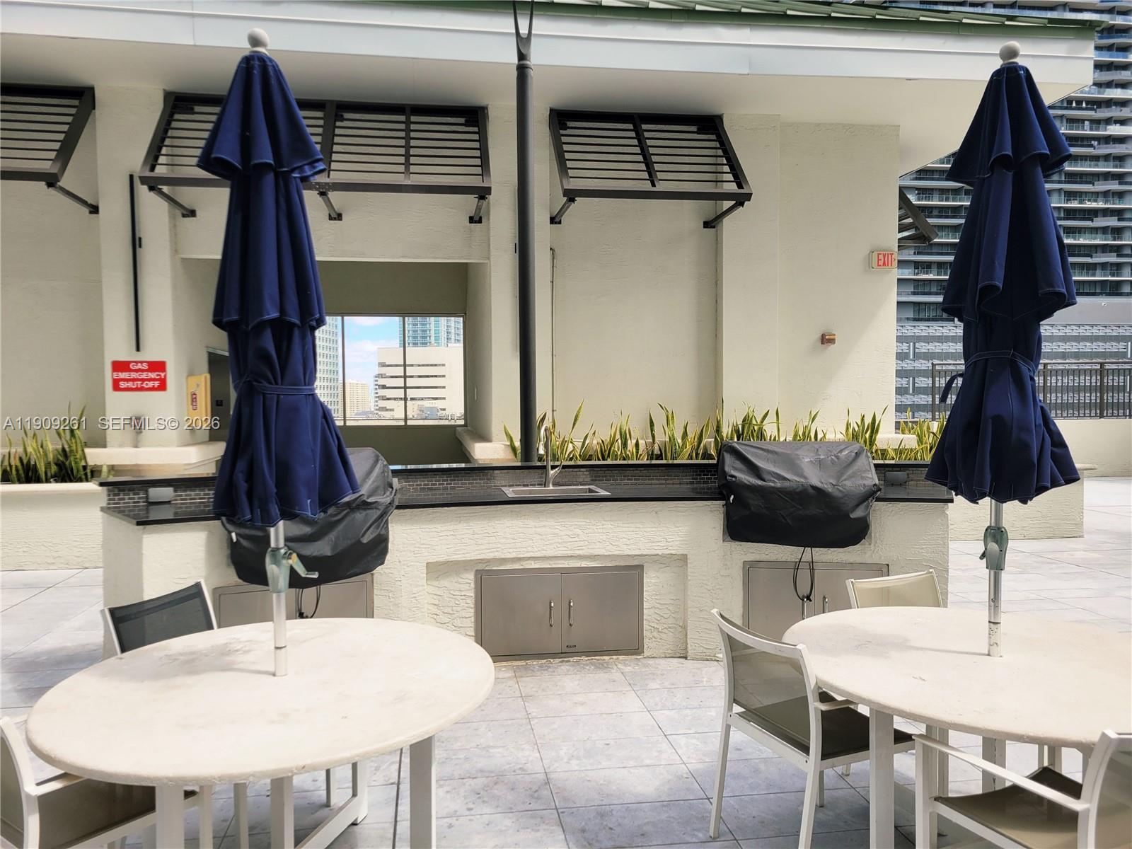 image Nine at Mary Brickell Village59