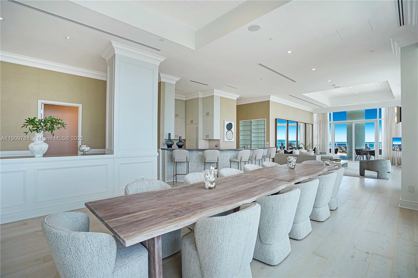 4401 Collins Ave #PH South Miami Beach, FL 33140