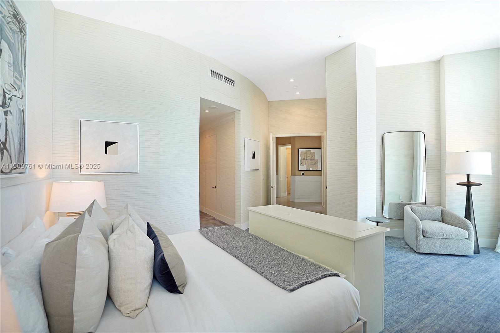 4401 Collins Ave #PH South Miami Beach, FL 33140