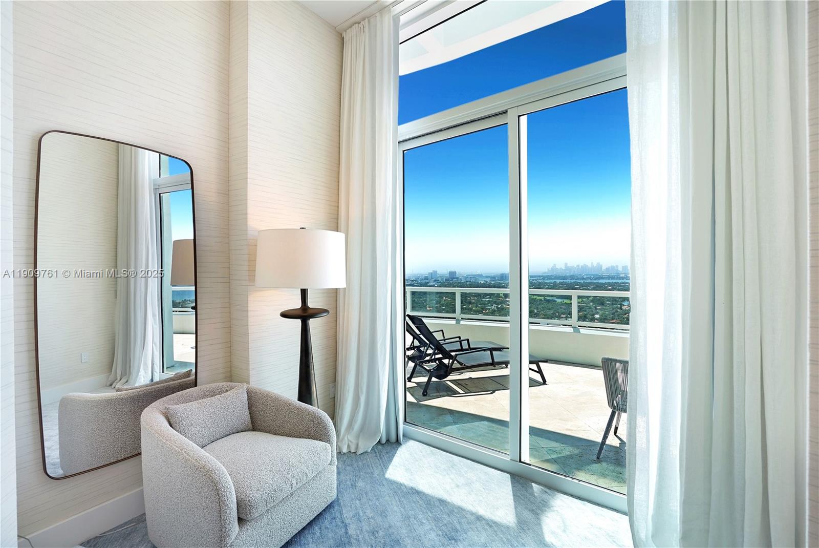 4401 Collins Ave #PH South Miami Beach, FL 33140