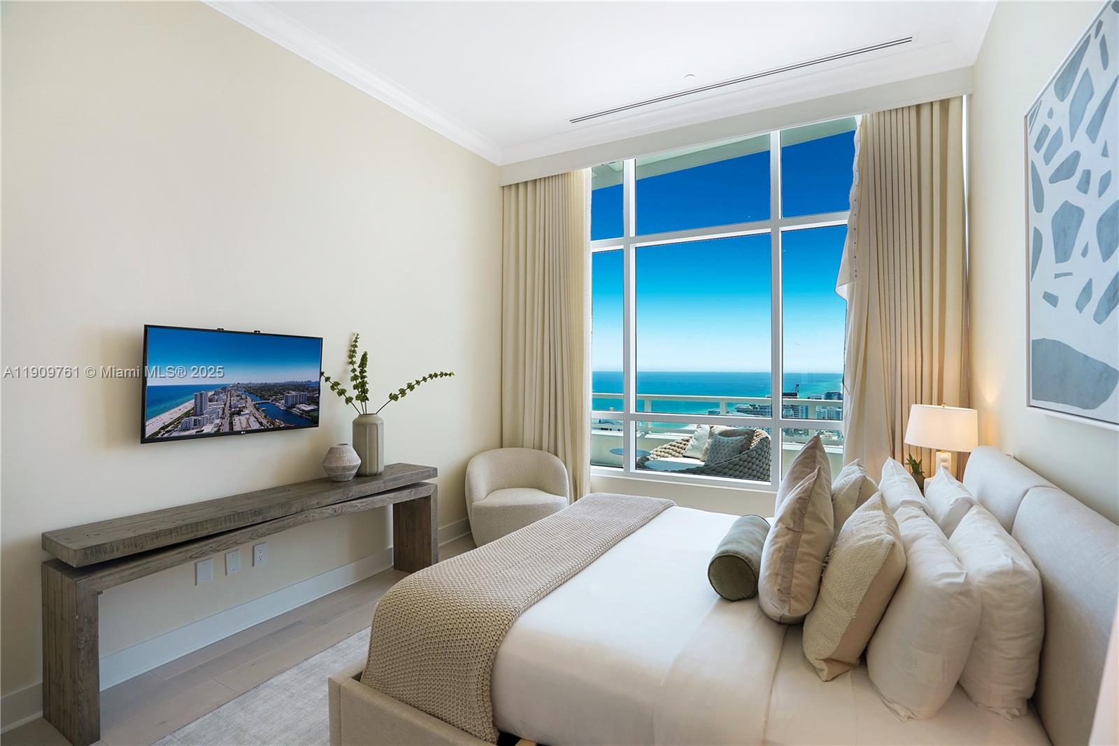 4401 Collins Ave #PH South Miami Beach, FL 33140