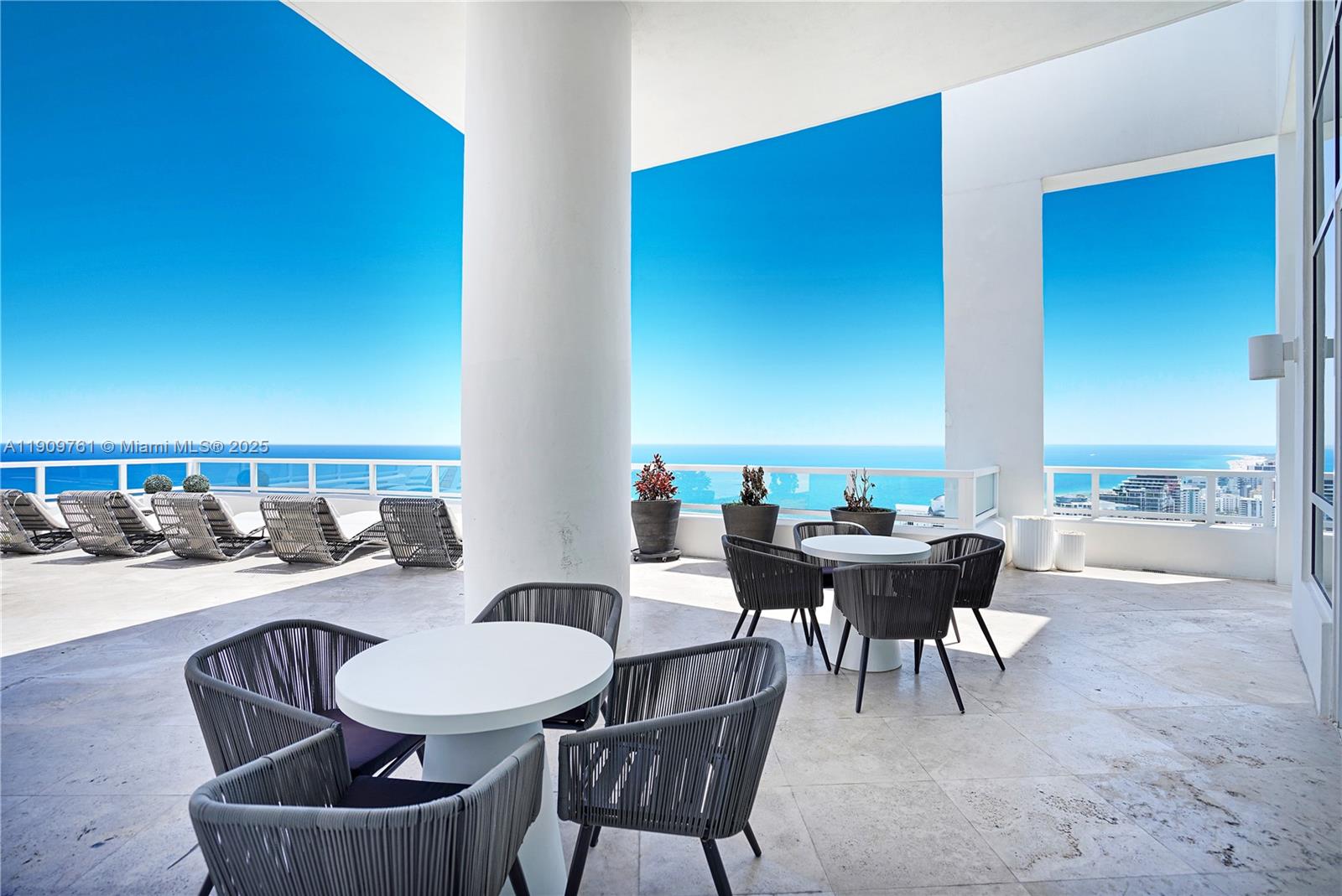 4401 Collins Ave #PH South Miami Beach, FL 33140