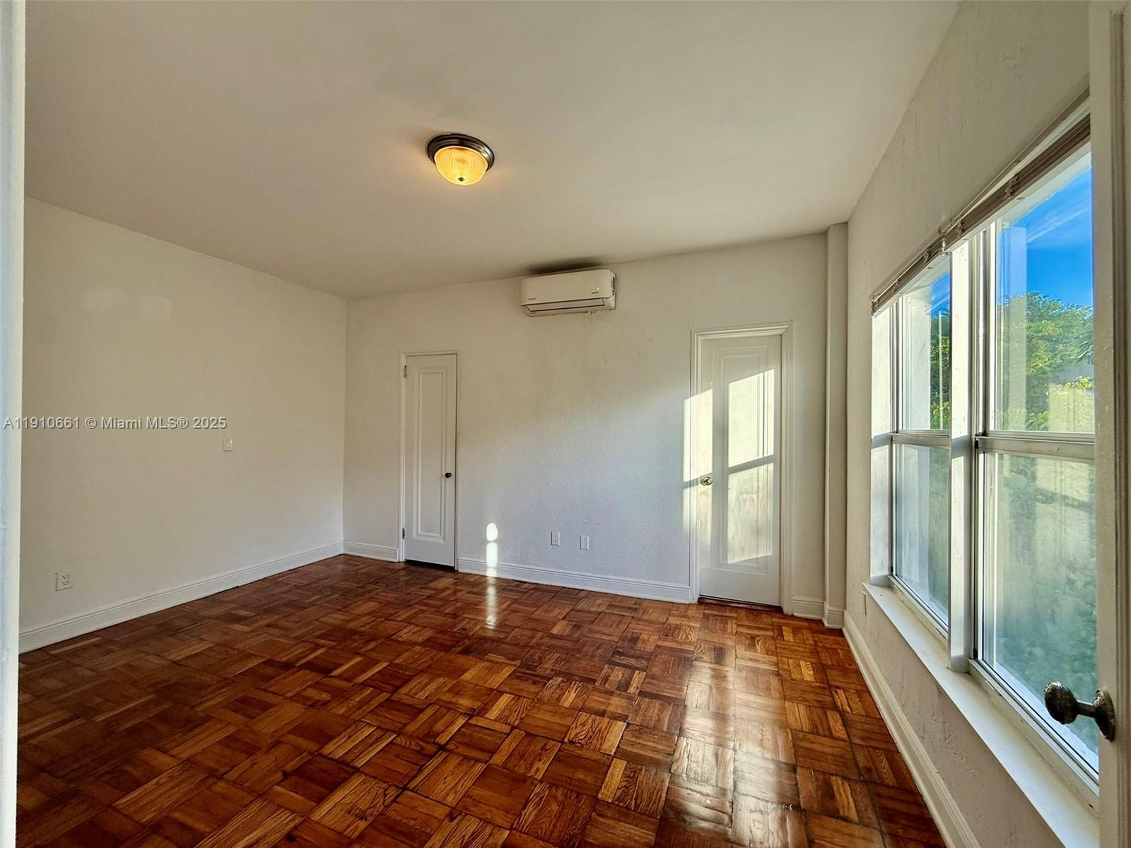 4035 N Meridian Ave #201 Miami Beach, FL 33140