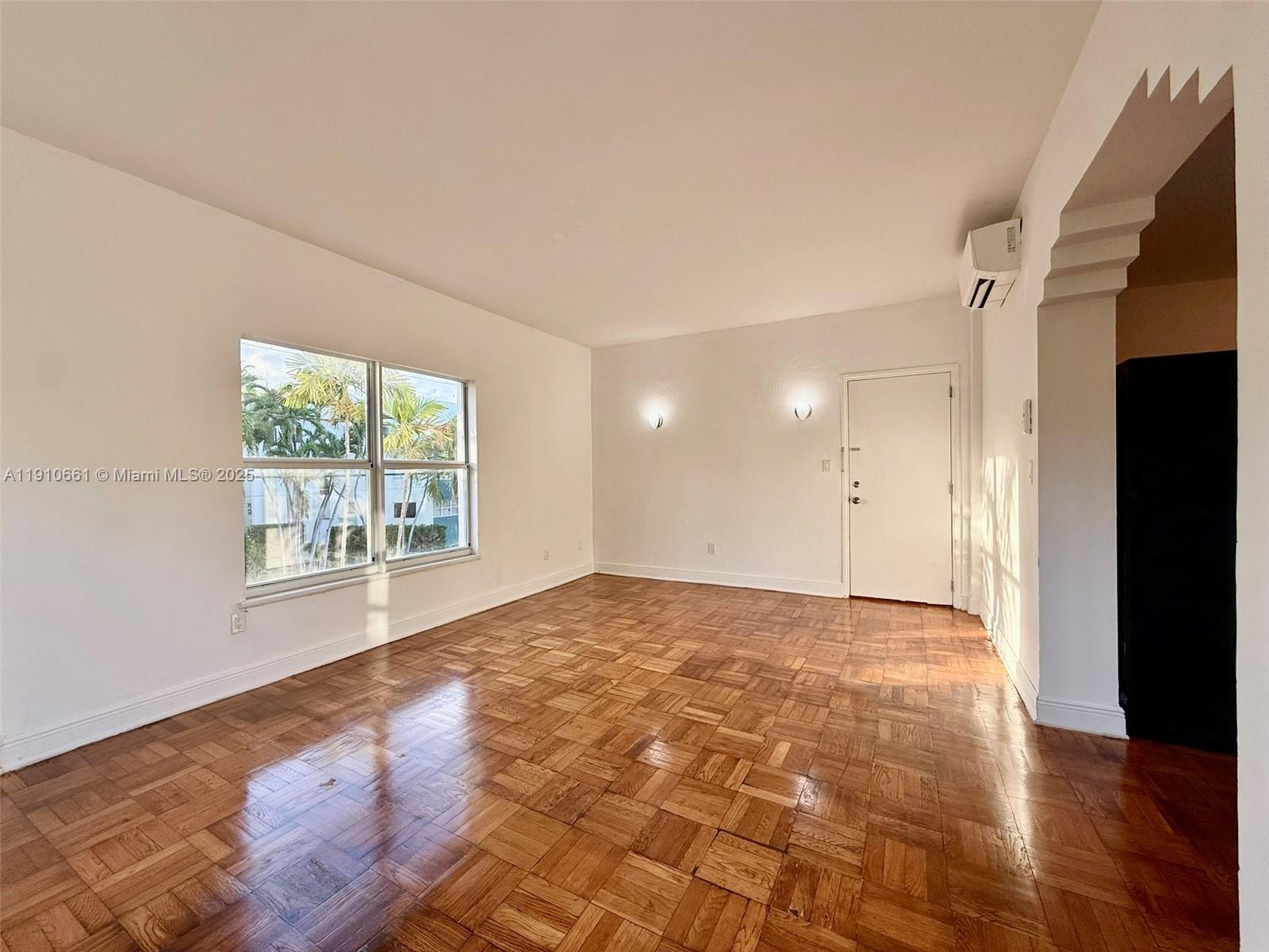 4035 N Meridian Ave #201 Miami Beach, FL 33140