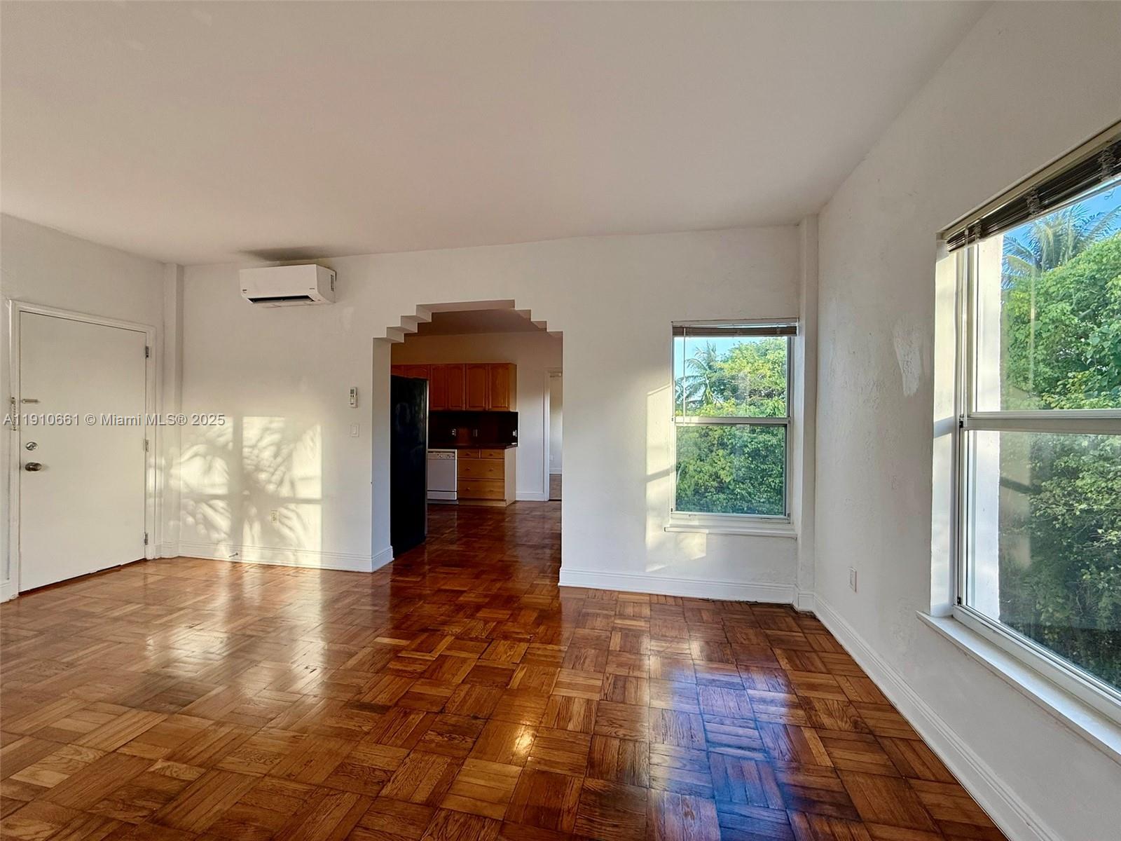 4035 N Meridian Ave #201 Miami Beach, FL 33140