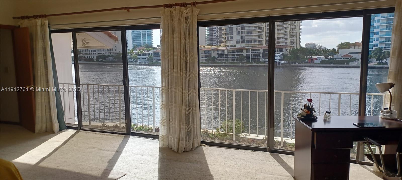 363 Centre Is Golden Beach, FL 33160