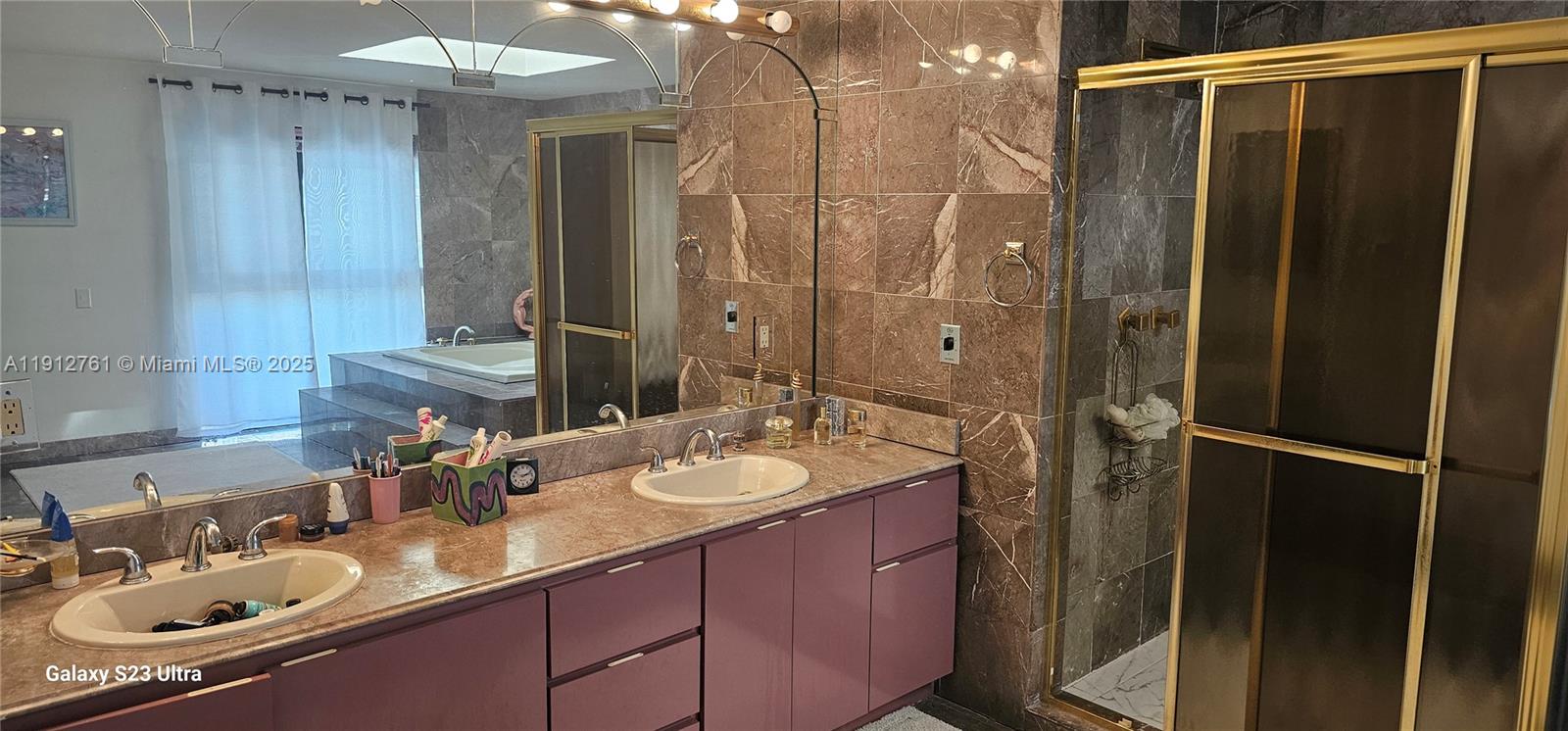 363 Centre Is Golden Beach, FL 33160