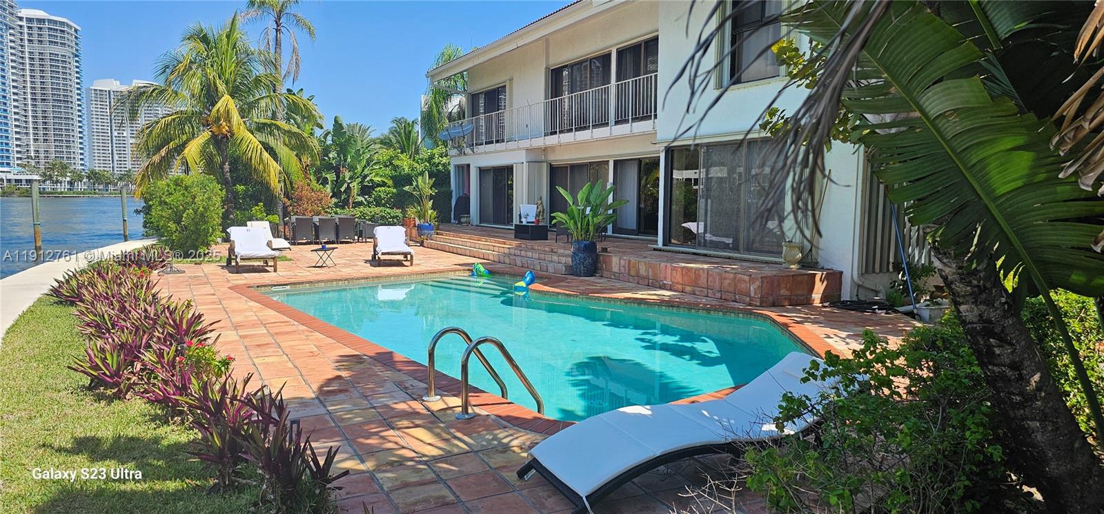 363 Centre Is Golden Beach, FL 33160