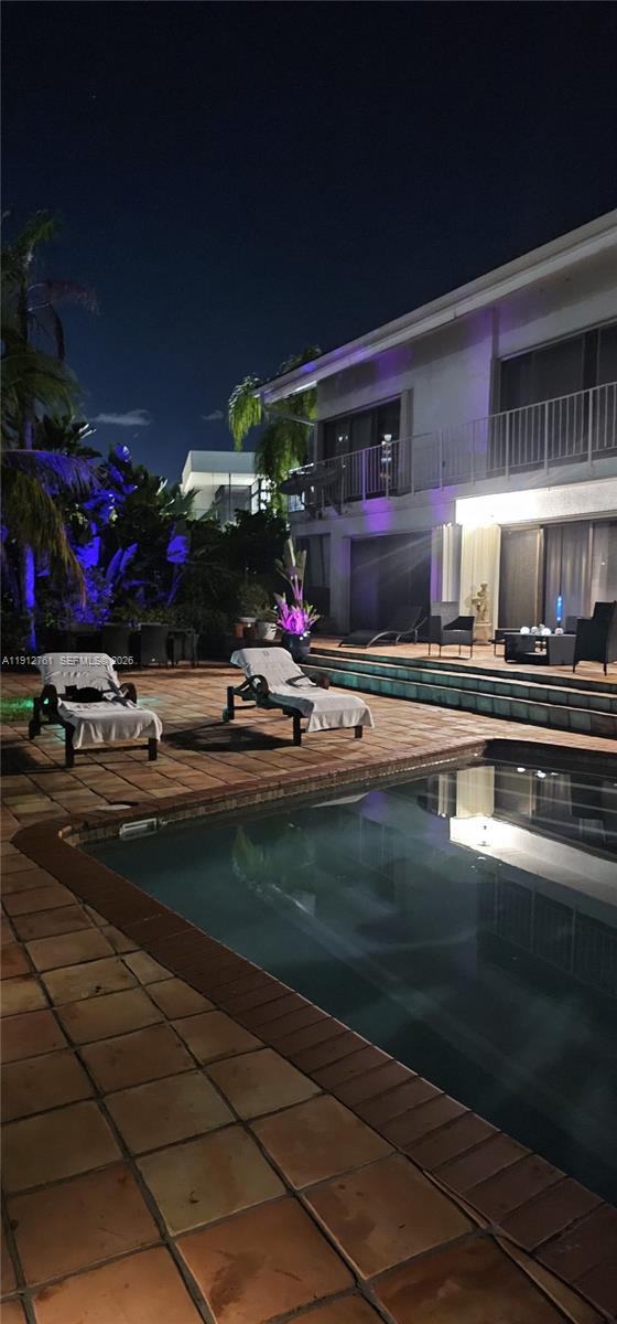 363 Centre Is Golden Beach, FL 33160