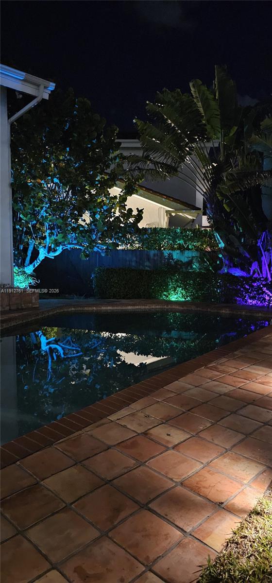 363 Centre Is Golden Beach, FL 33160