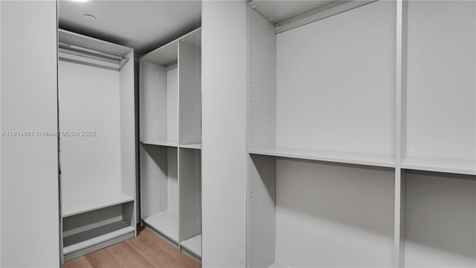 555 NE 34th St #2310 Miami, FL 33137