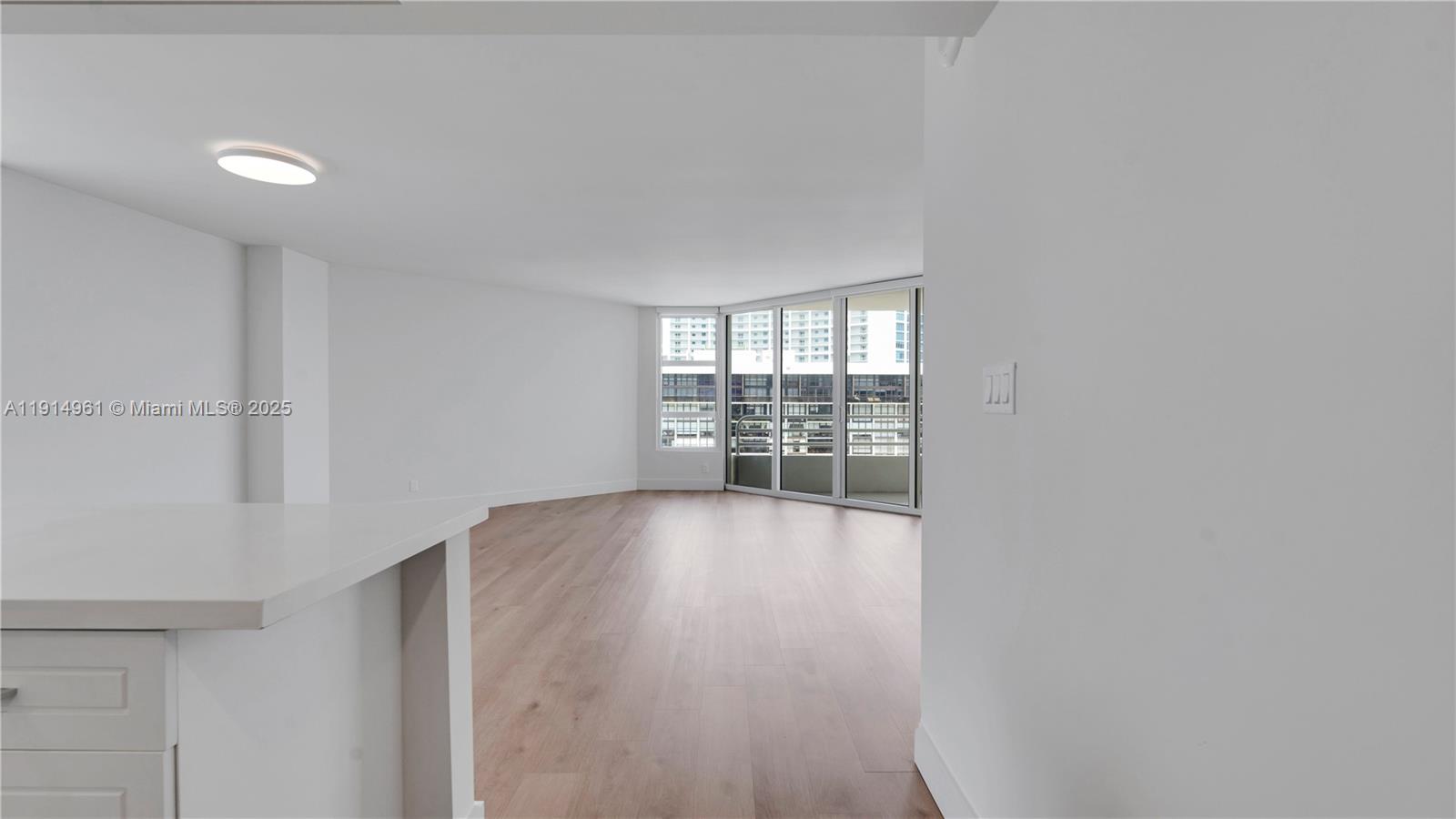 555 NE 34th St #2310 Miami, FL 33137