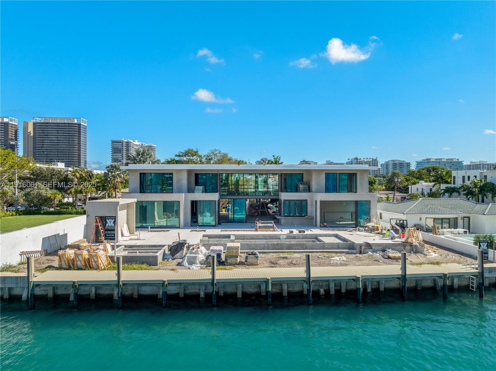 9540 Bay Dr Surfside, FL 33154