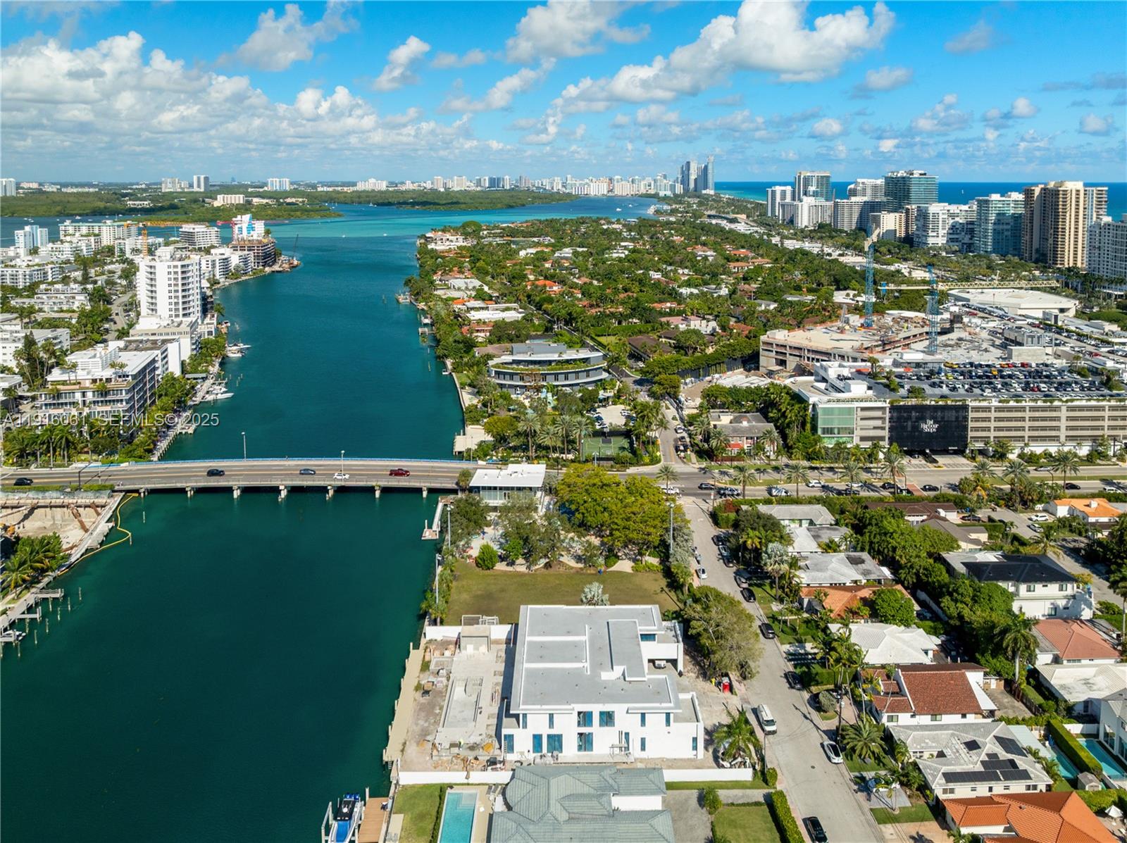 9540 Bay Dr Surfside, FL 33154