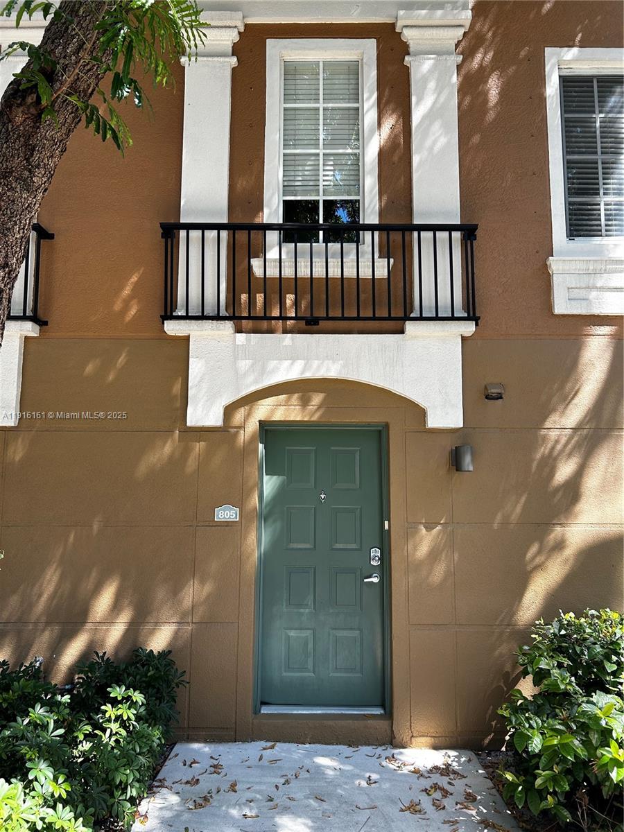 2811 NE 185th St Aventura, FL 33180