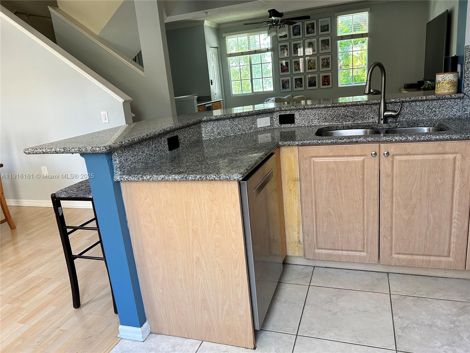 2811 NE 185th St Aventura, FL 33180