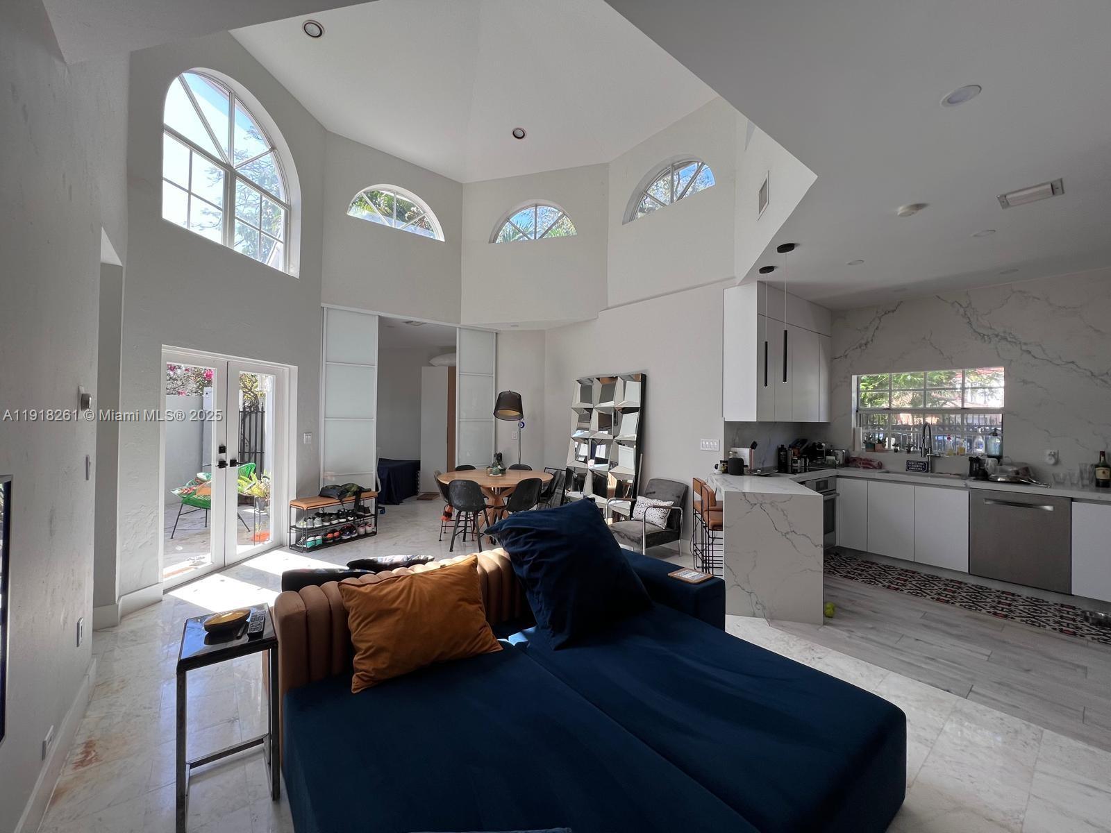 3070 Allamanda St #J Miami, FL 33133