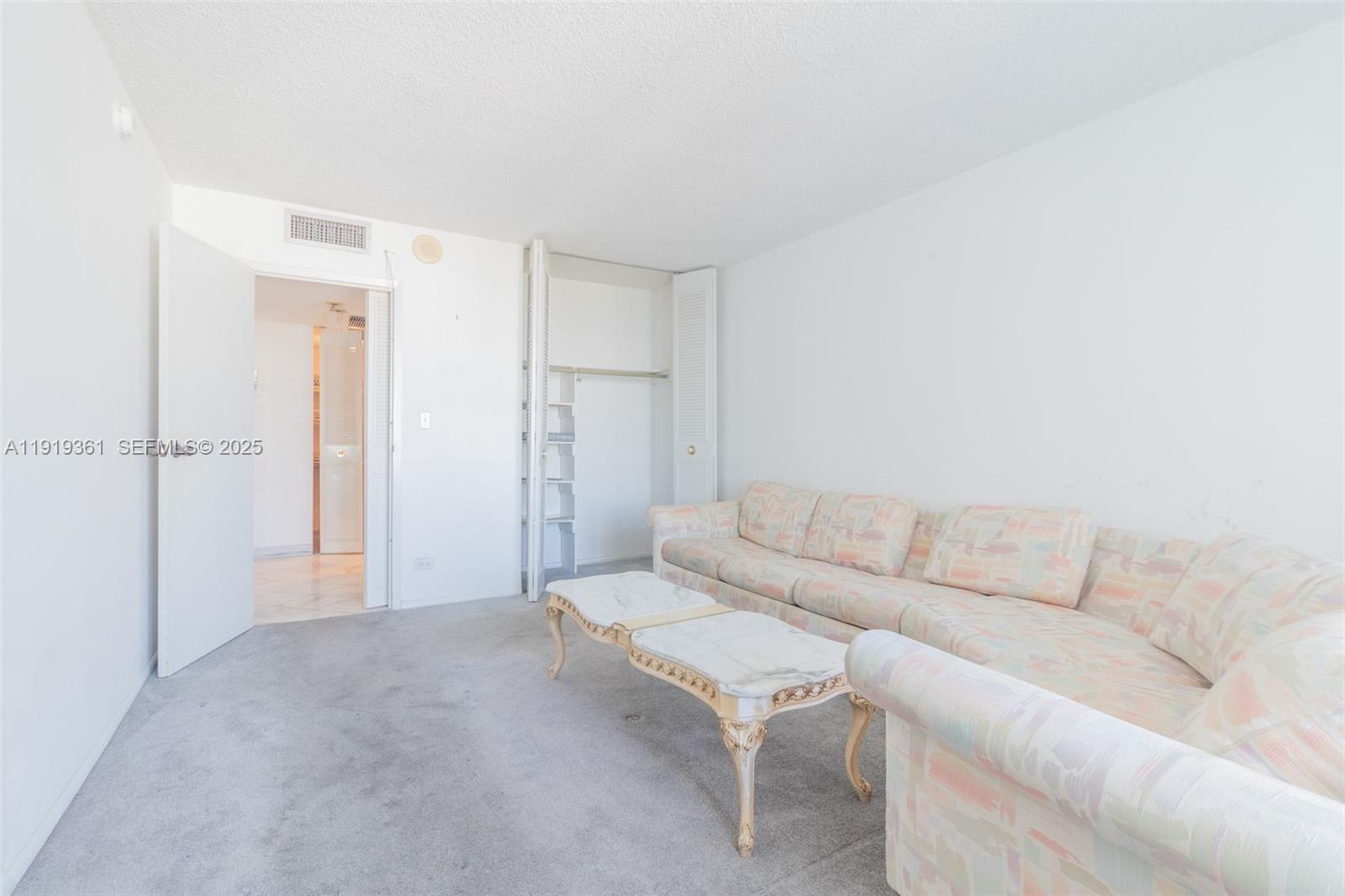 image Winston Towers22