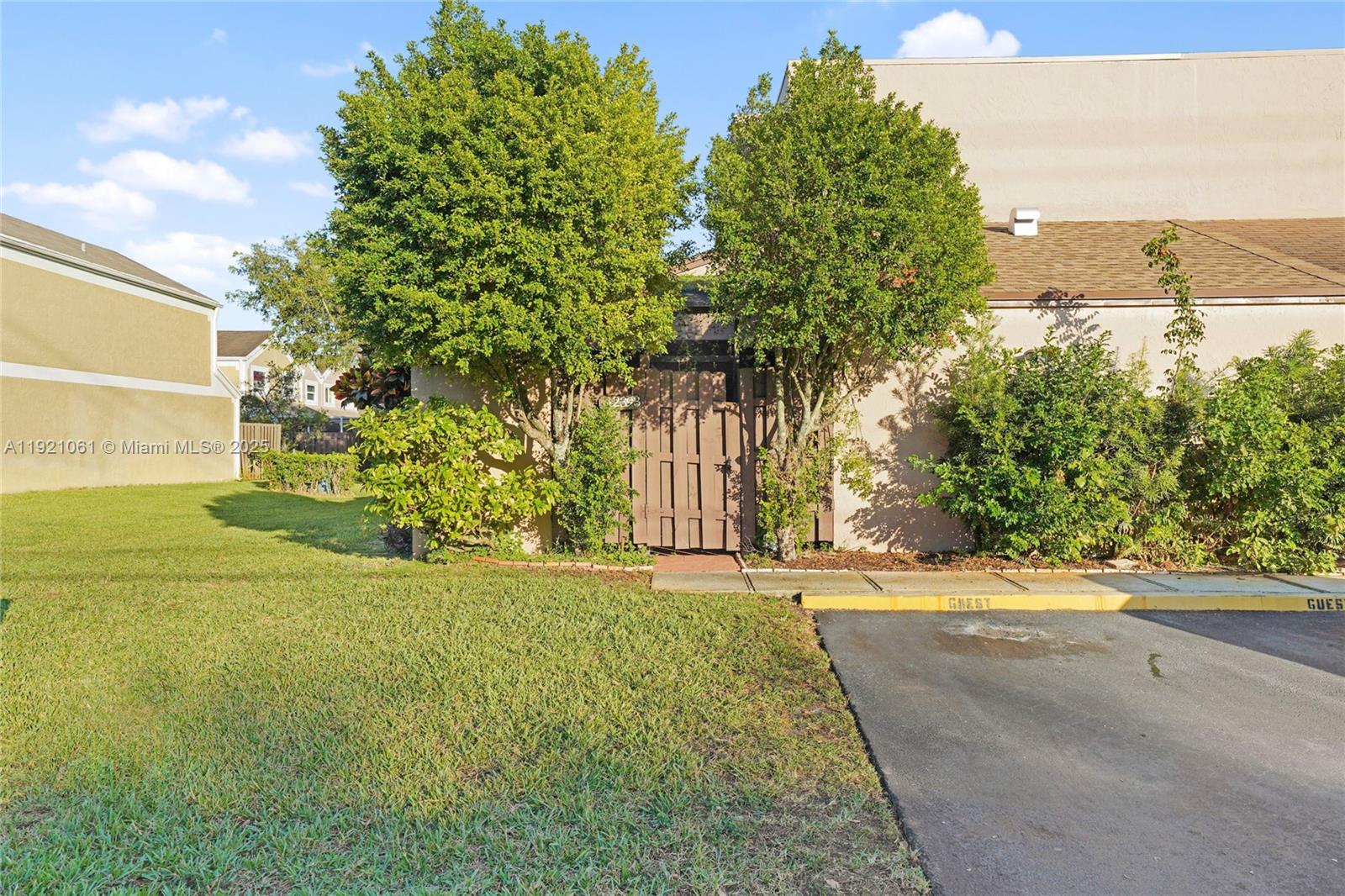 12393 NW 12th Ct Pembroke Pines, FL 33026