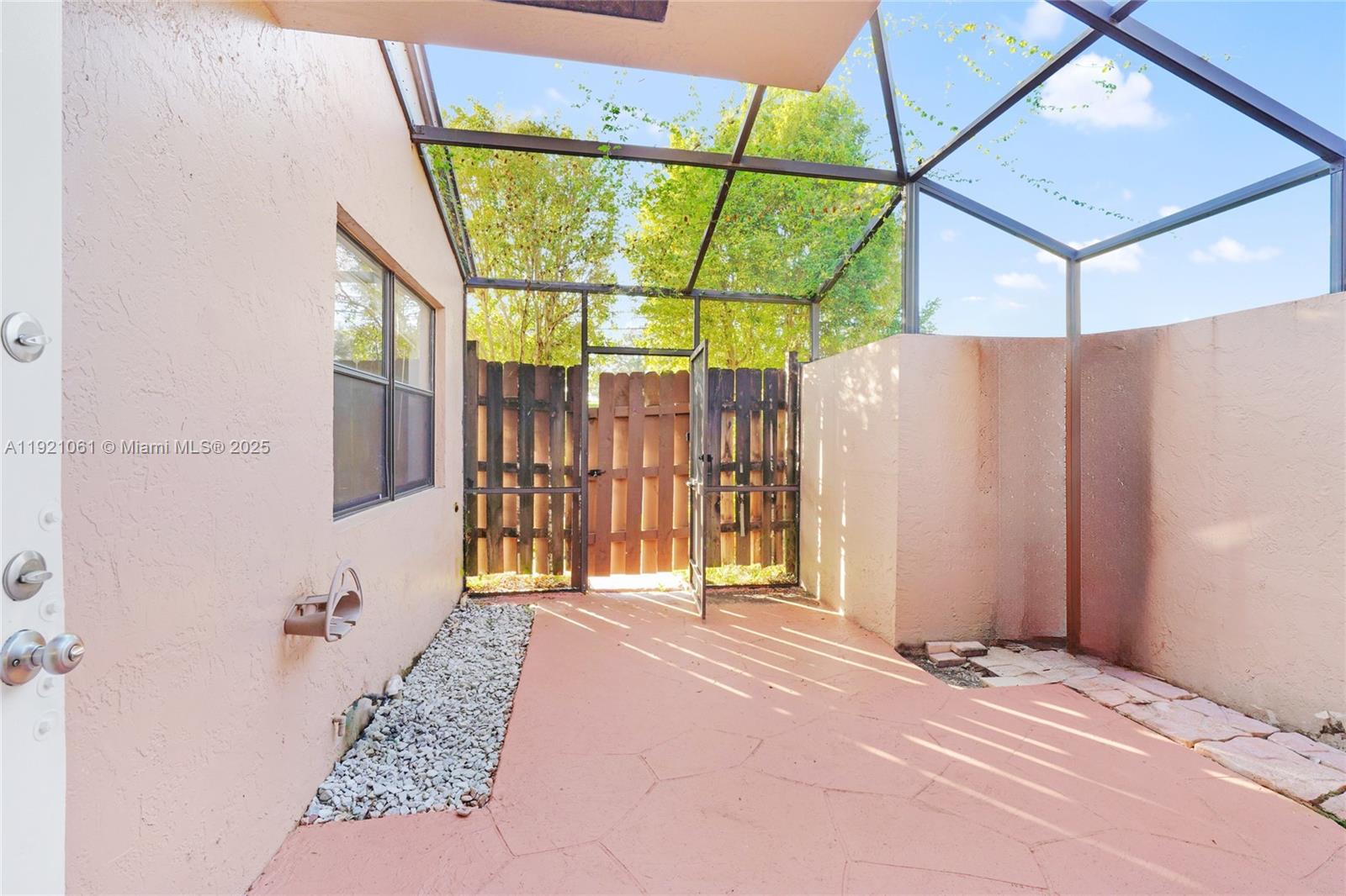 12393 NW 12th Ct Pembroke Pines, FL 33026