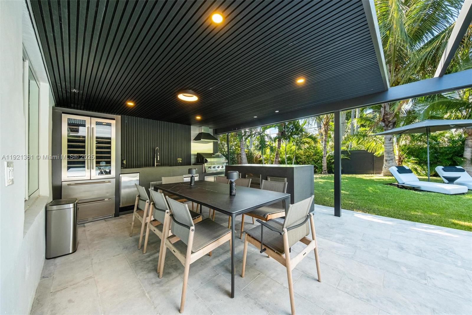 10618 NE 11th Ct Miami Shores, FL 33138