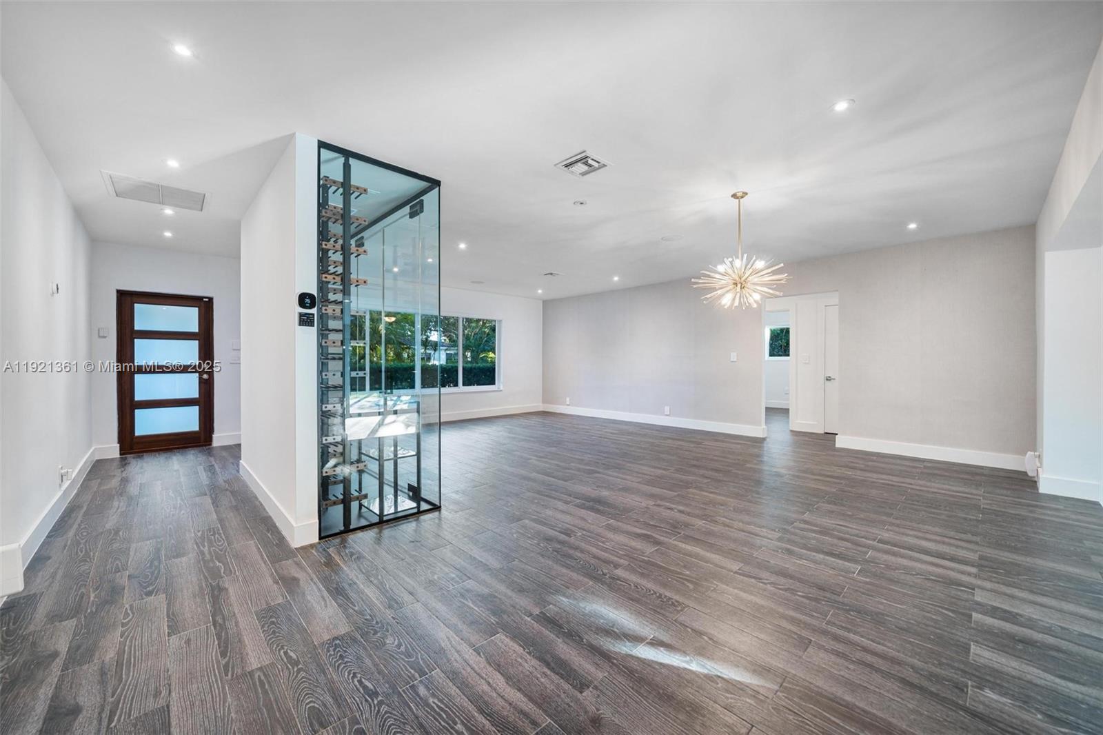 10618 NE 11th Ct Miami Shores, FL 33138