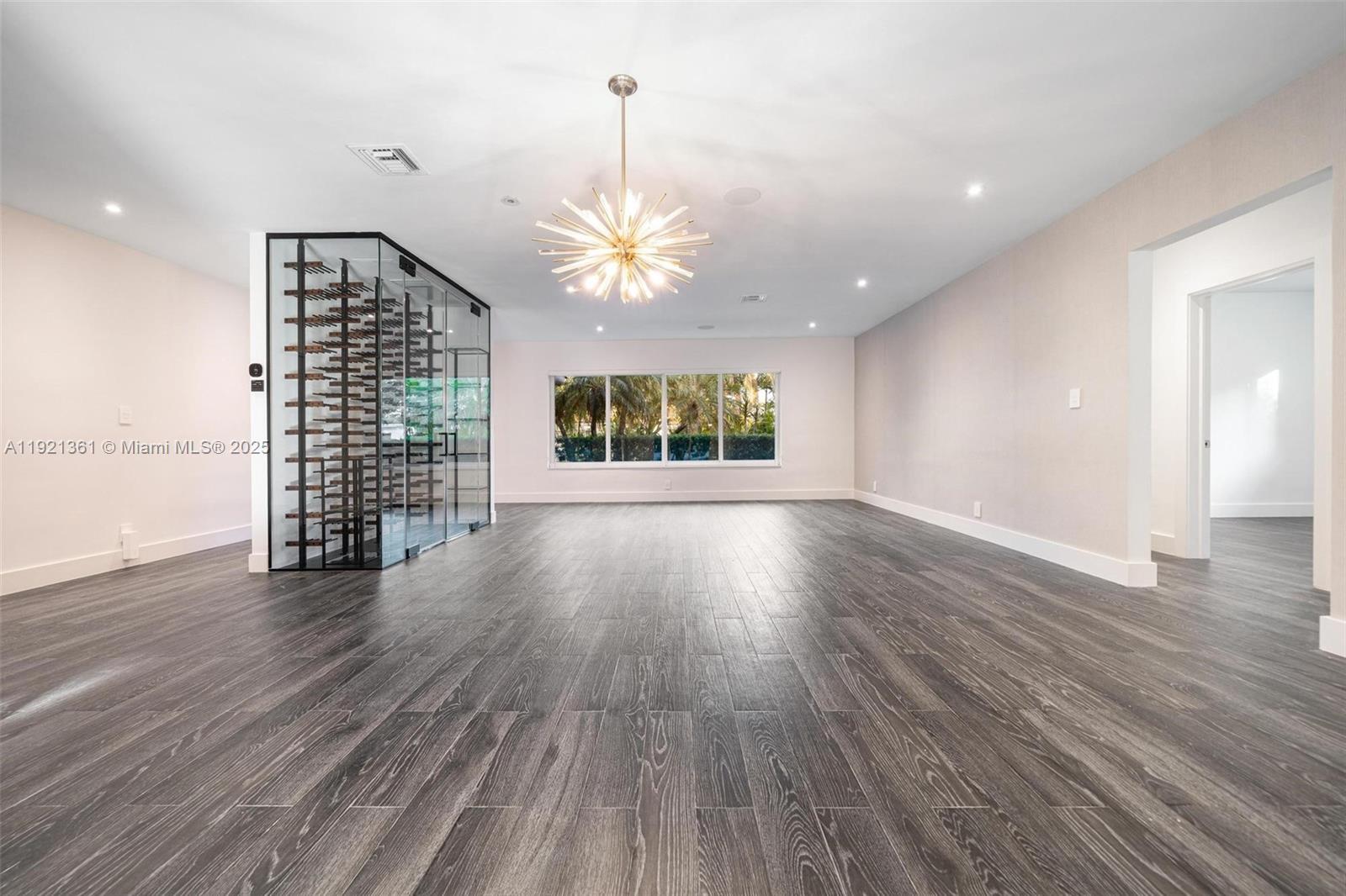 10618 NE 11th Ct Miami Shores, FL 33138