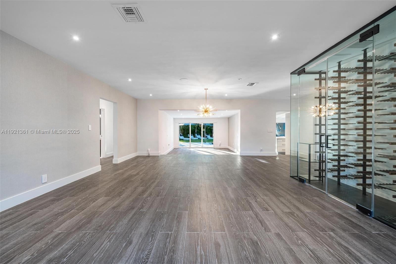 10618 NE 11th Ct Miami Shores, FL 33138