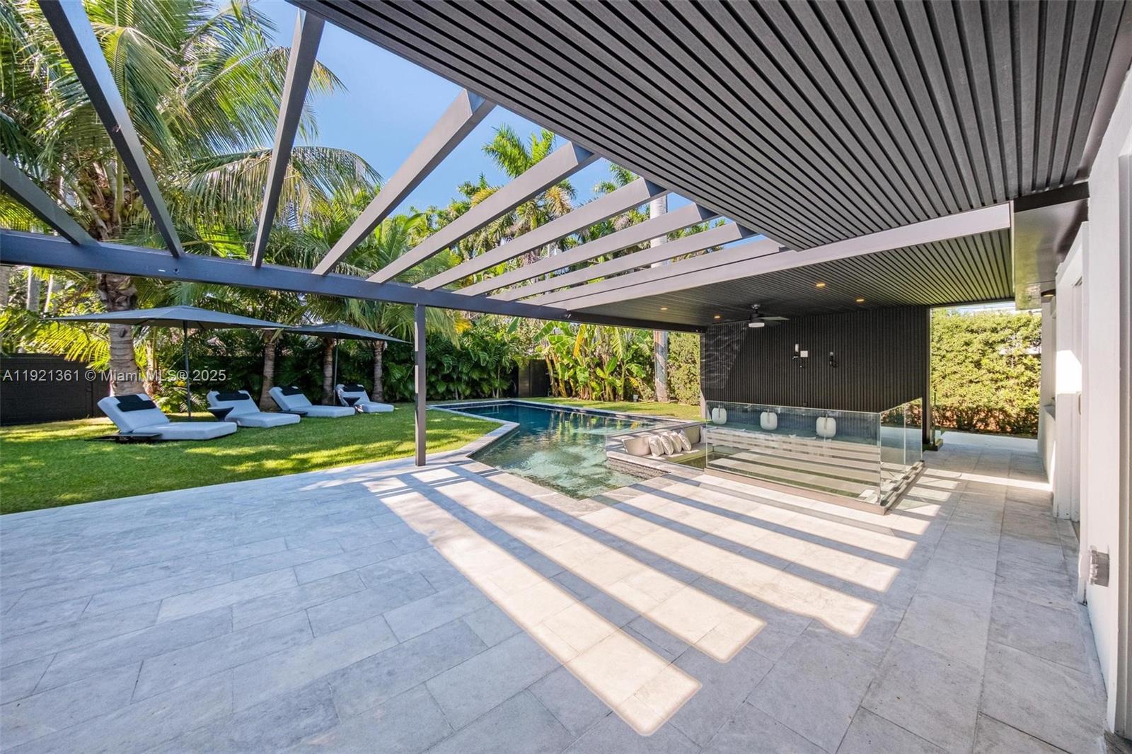 10618 NE 11th Ct Miami Shores, FL 33138