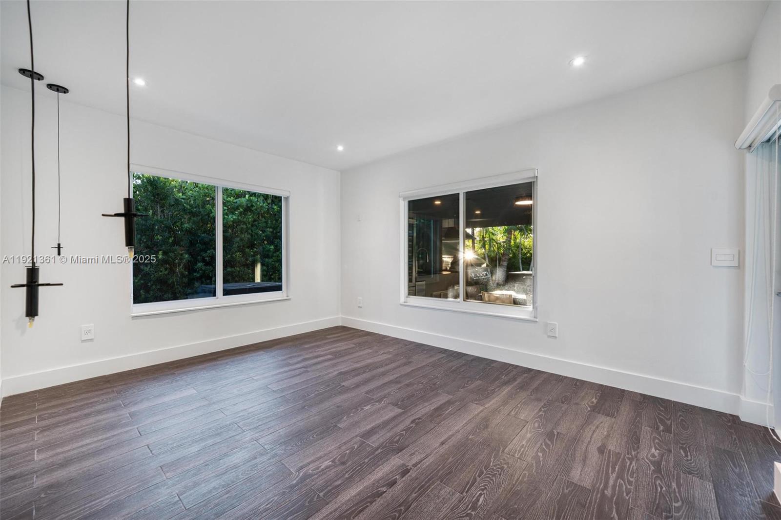 10618 NE 11th Ct Miami Shores, FL 33138