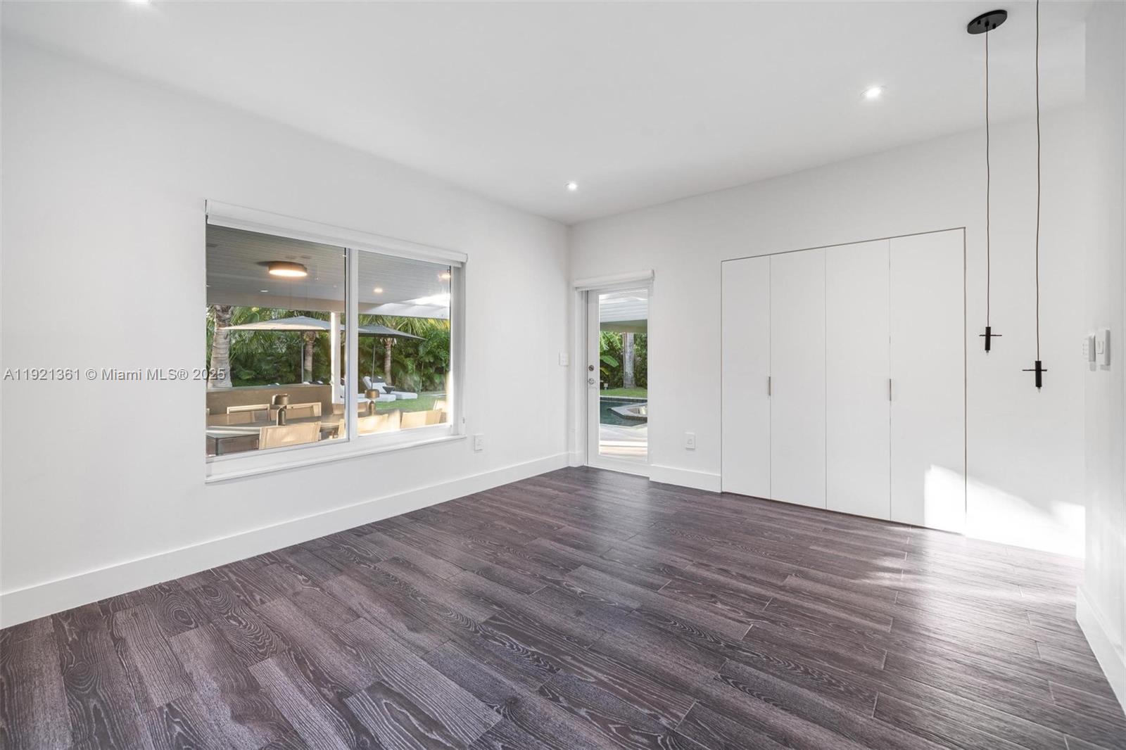 10618 NE 11th Ct Miami Shores, FL 33138