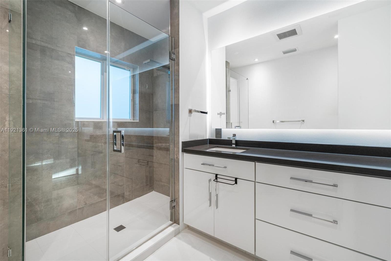 10618 NE 11th Ct Miami Shores, FL 33138