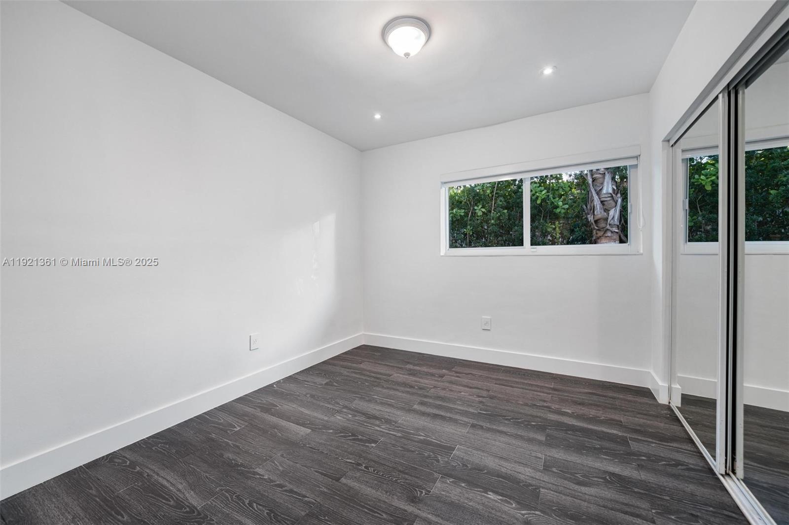 10618 NE 11th Ct Miami Shores, FL 33138